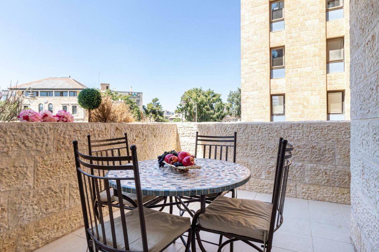 The Haneviim Court - Isrentals Jerusalem Exterior foto